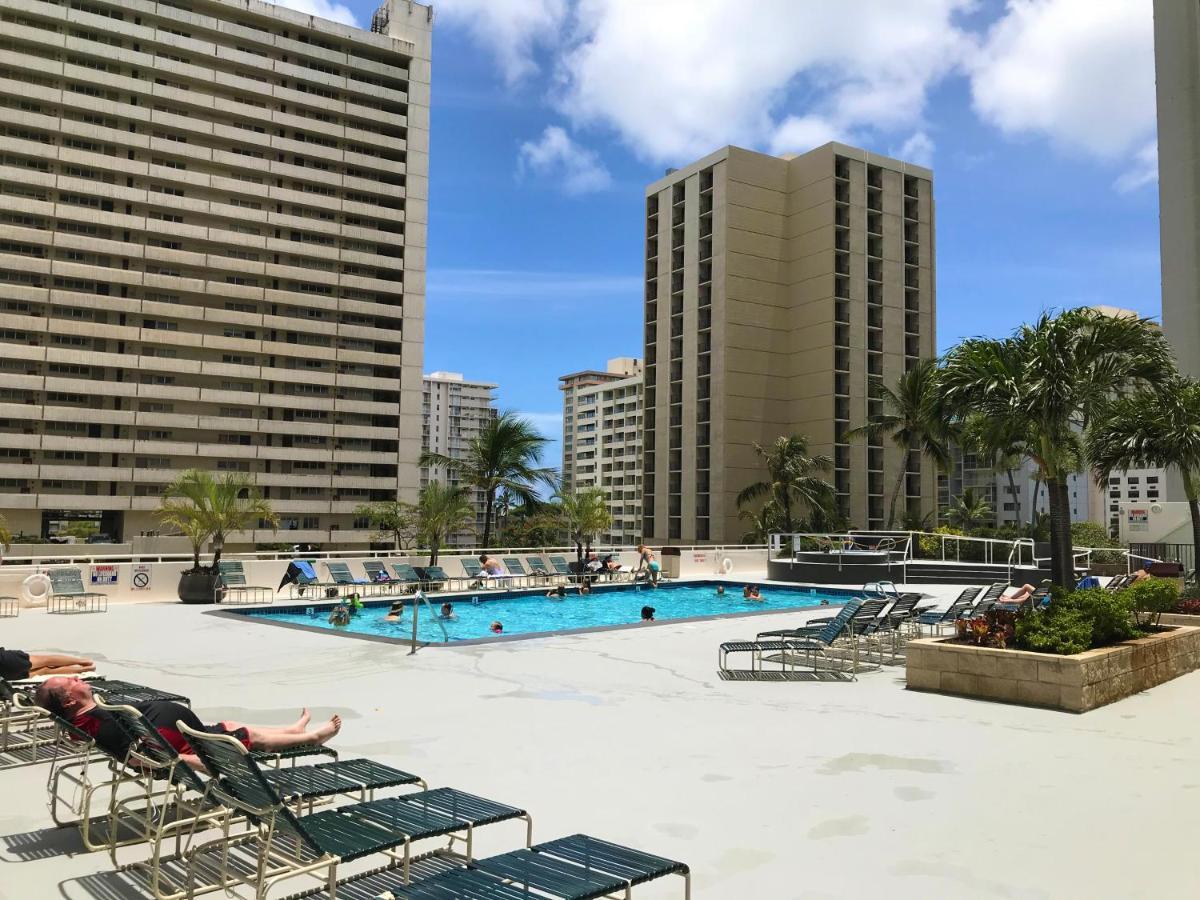 Beautiful 1Br, Steps To Waikiki Beach And Parking Гонолулу Екстер'єр фото