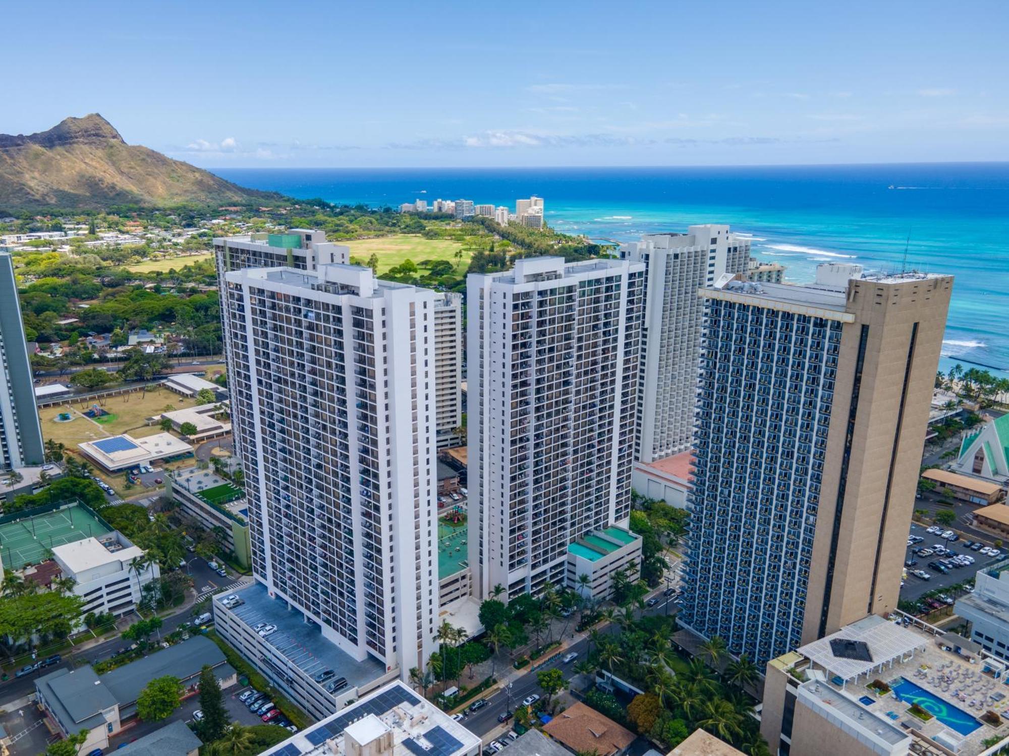 Beautiful 1Br, Steps To Waikiki Beach And Parking Гонолулу Екстер'єр фото