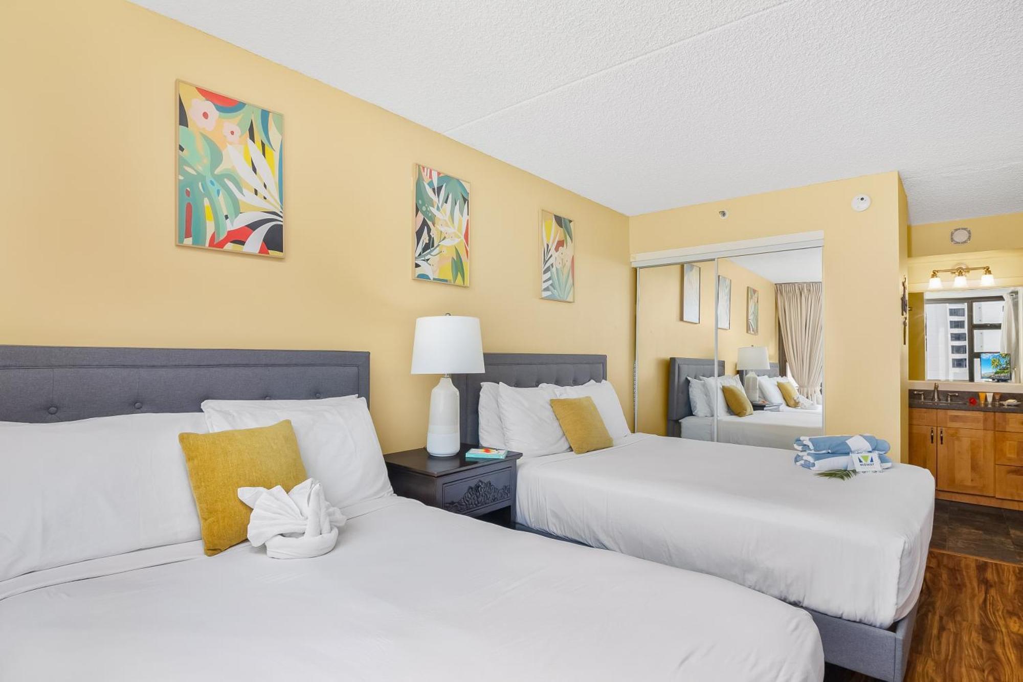 Beautiful 1Br, Steps To Waikiki Beach And Parking Гонолулу Екстер'єр фото