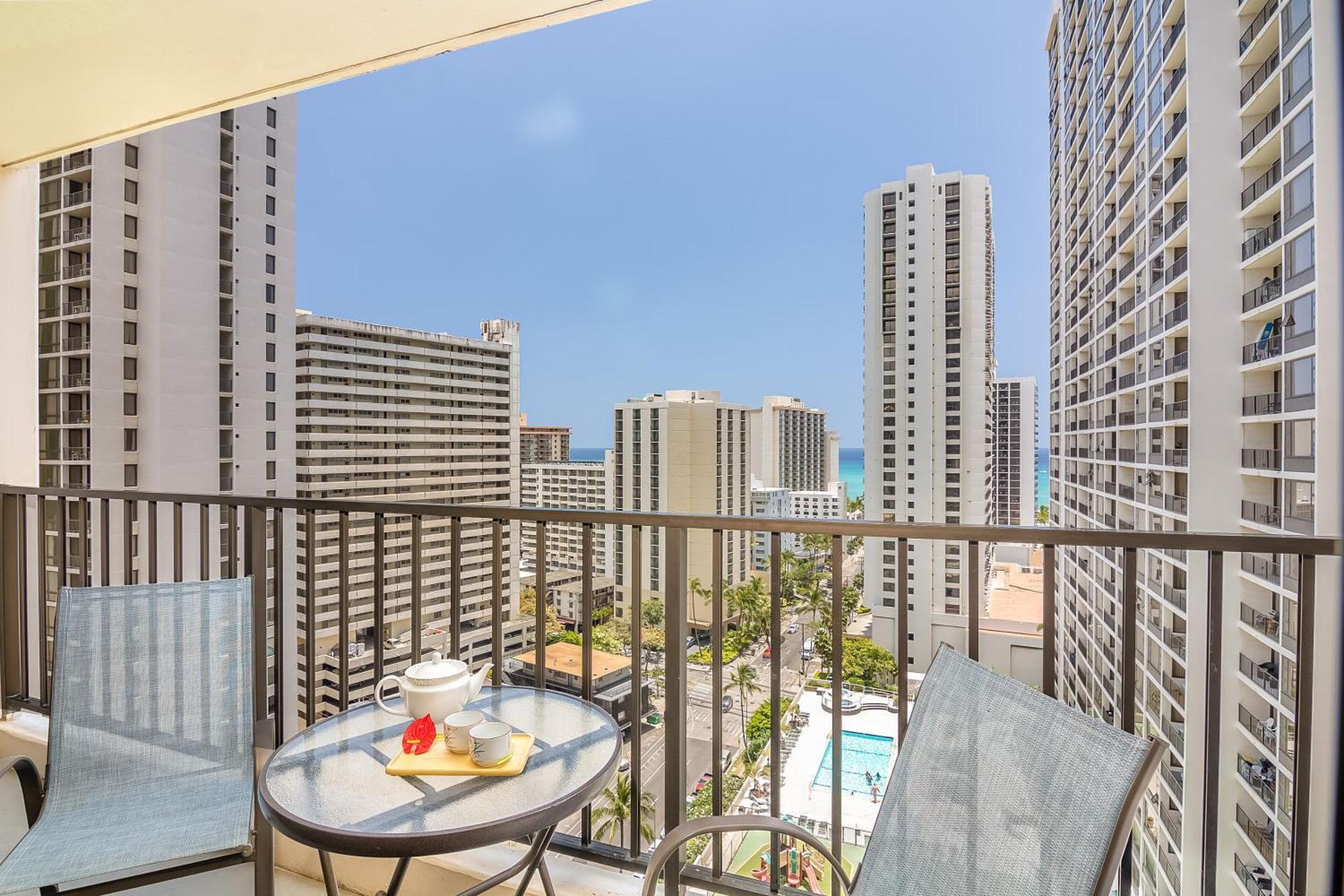 Beautiful 1Br, Steps To Waikiki Beach And Parking Гонолулу Екстер'єр фото