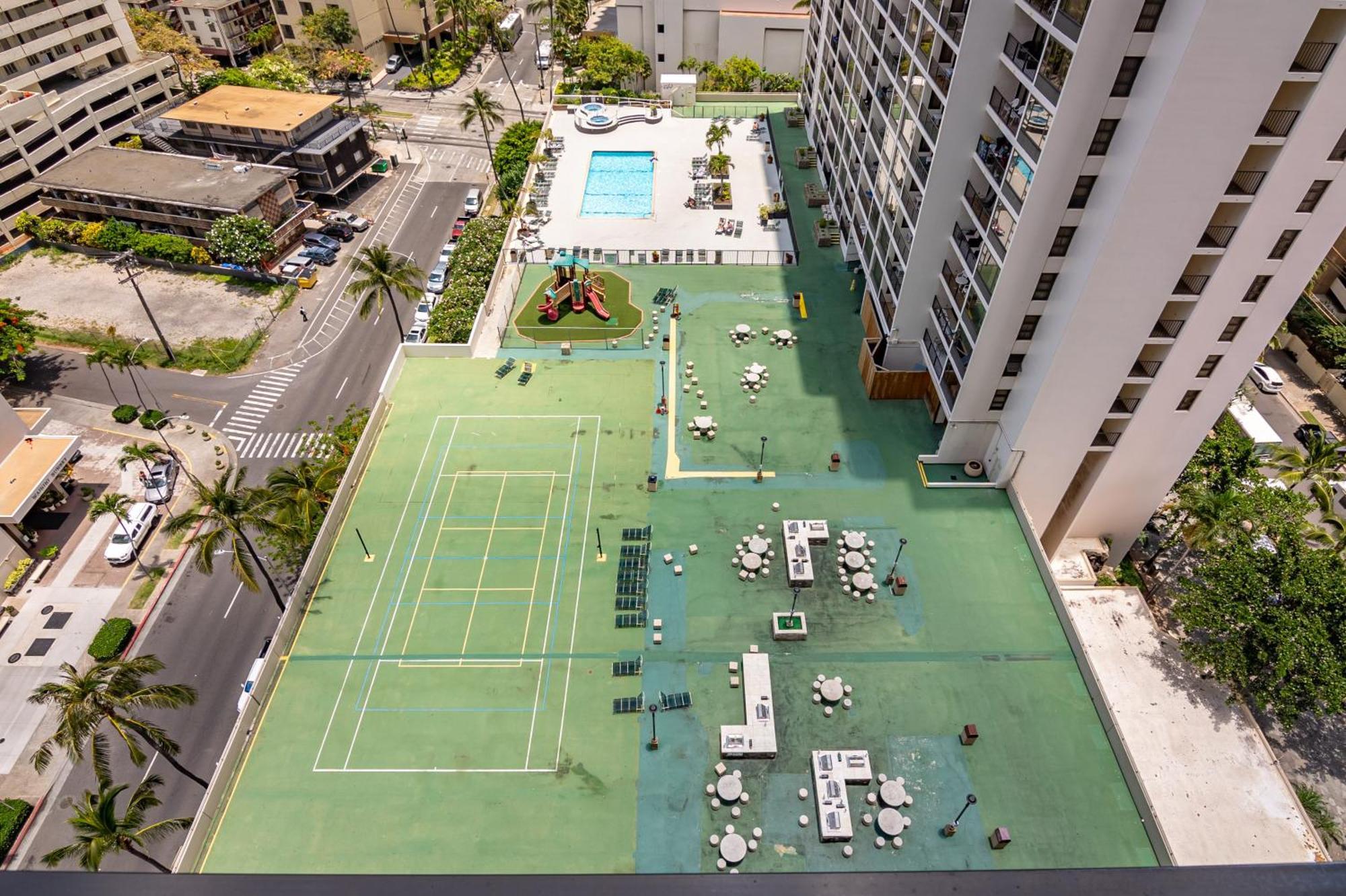 Beautiful 1Br, Steps To Waikiki Beach And Parking Гонолулу Екстер'єр фото