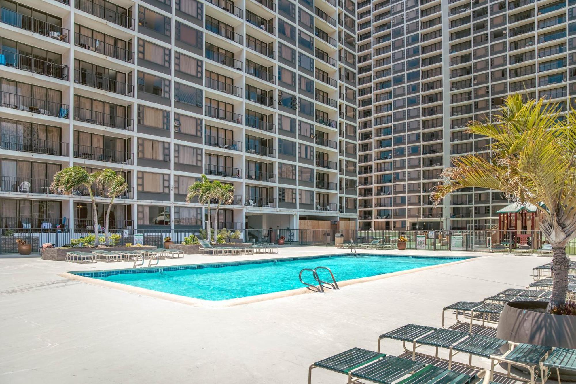 Beautiful 1Br, Steps To Waikiki Beach And Parking Гонолулу Екстер'єр фото