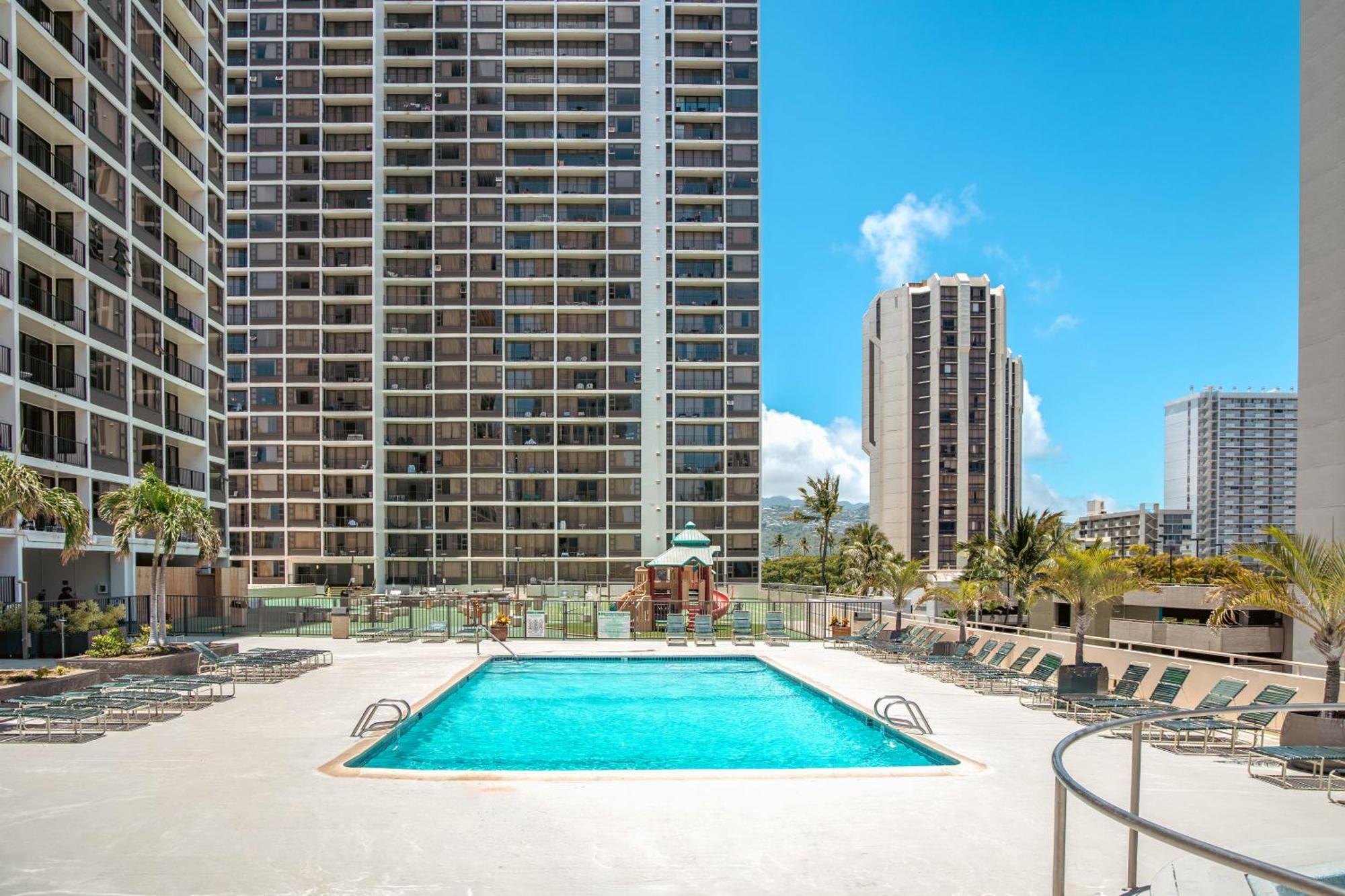 Beautiful 1Br, Steps To Waikiki Beach And Parking Гонолулу Екстер'єр фото
