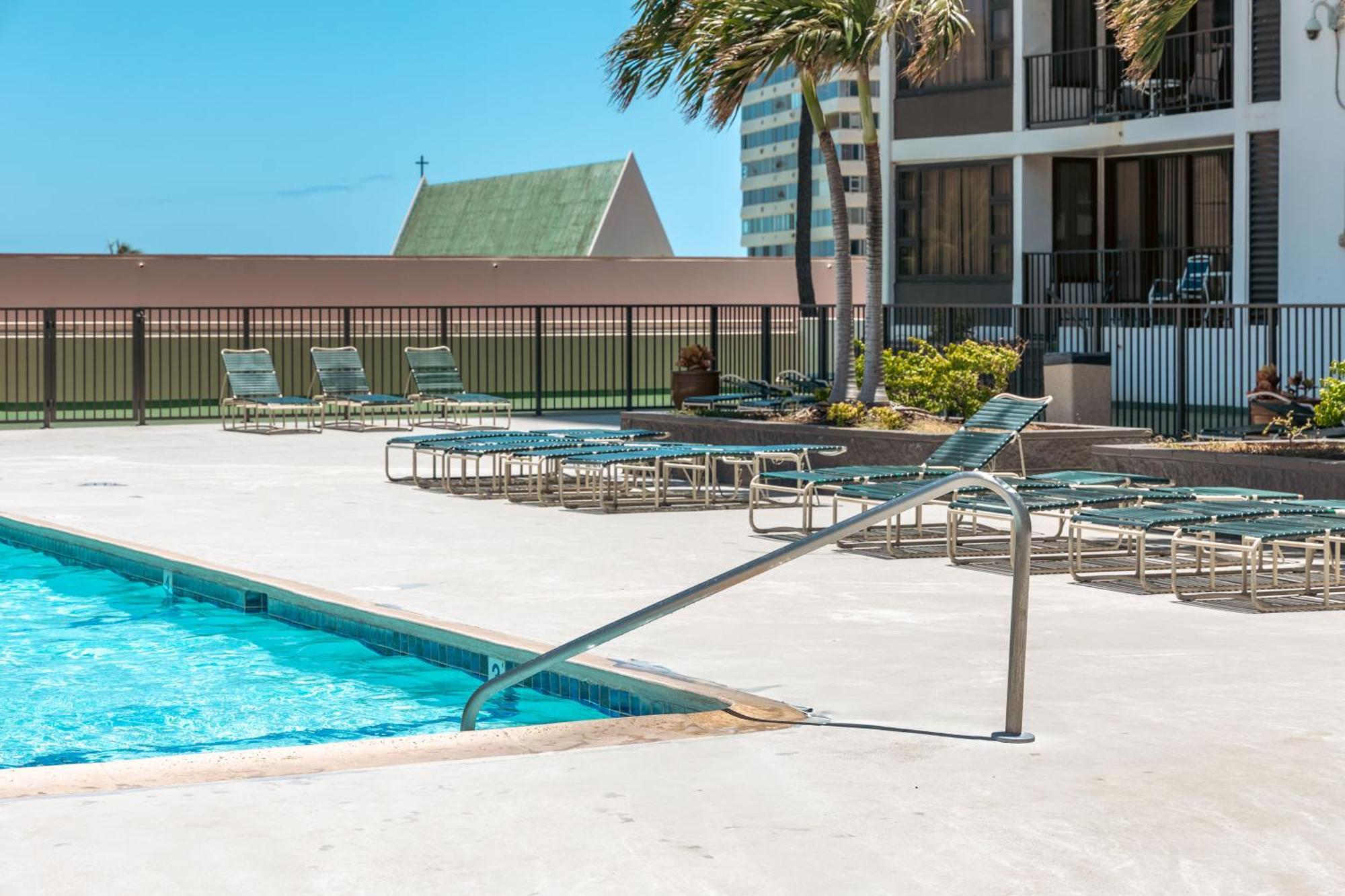 Beautiful 1Br, Steps To Waikiki Beach And Parking Гонолулу Екстер'єр фото