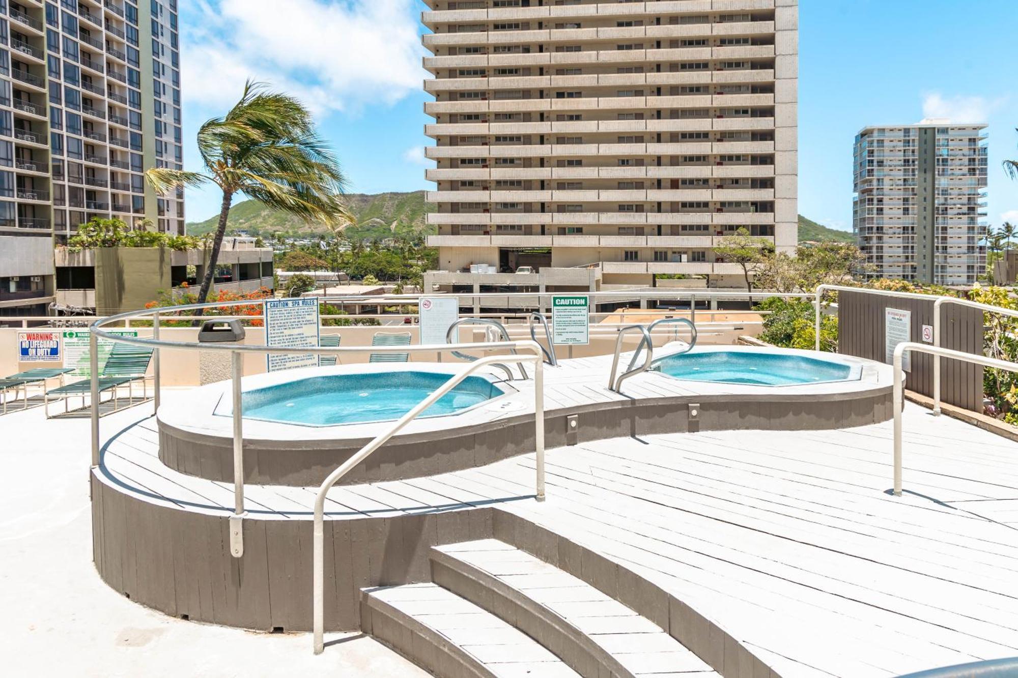 Beautiful 1Br, Steps To Waikiki Beach And Parking Гонолулу Екстер'єр фото